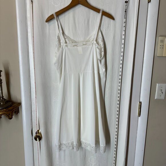 Vintage Full White Slip with Lace - Picture 3 of 5